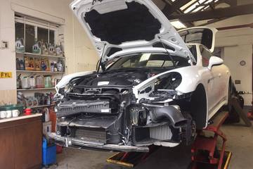 Panamera accident damage Panamera accident damage