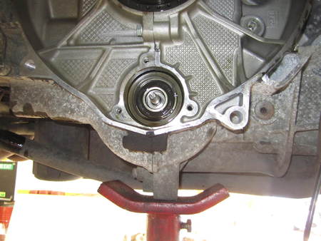 Flange removed - bearing exposed Flange removed - bearing exposed